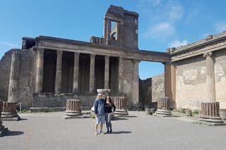 Skip-the-Line Pompeii Archaeological Site with Private Guide