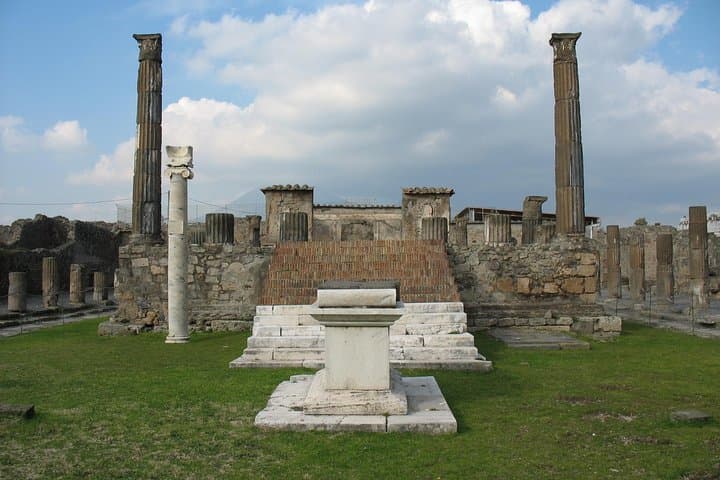 Visit in Pompeii - Pompeii Private Tour with Ada — photo 1 of 6