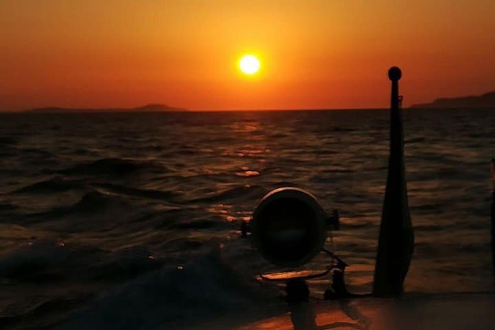 Private boat tour of the island of Capri — photo 1 of 6