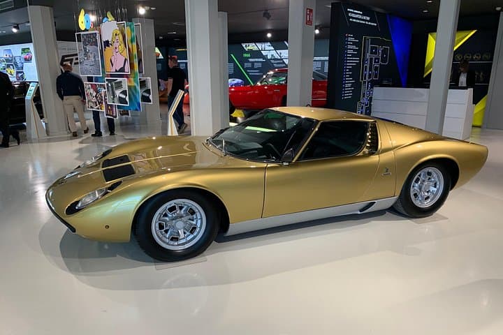 Lamborghini Vip Tour Full Day Experience - 2 Test Drive Included — photo 1 of 17