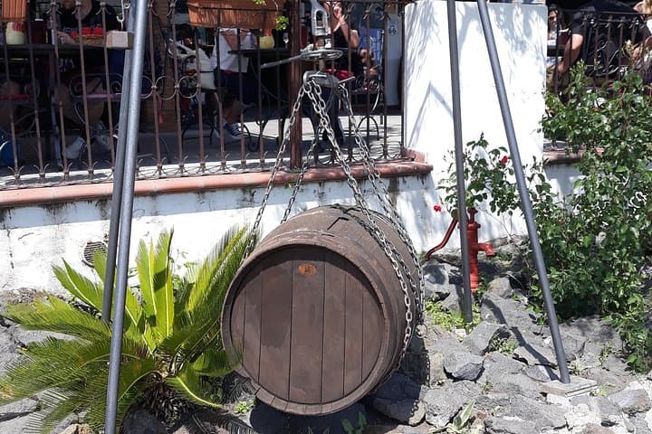 Tour from Naples to Pompeii and Winery — photo 1 of 10