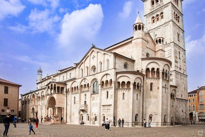 Modena Private Walking Tour — photo 1 of 17
