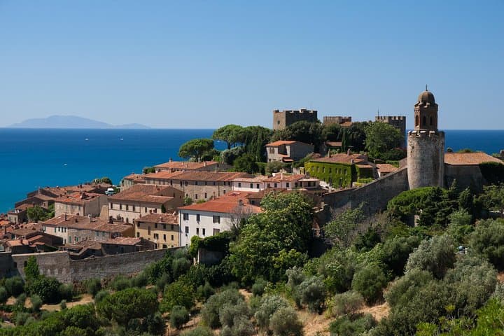 Guided tour of Castiglione della Pescaia — photo 1 of 3