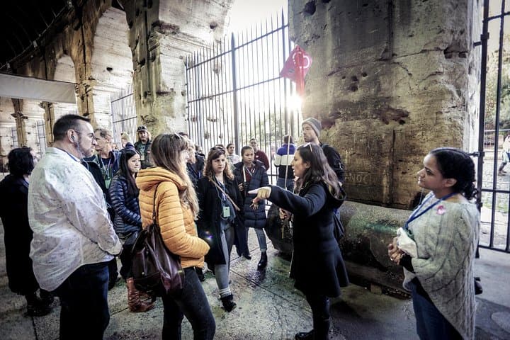 Ancient Rome Guided Tour: Colosseum, Forum and Palatine & Pick Up — photo 1 of 13