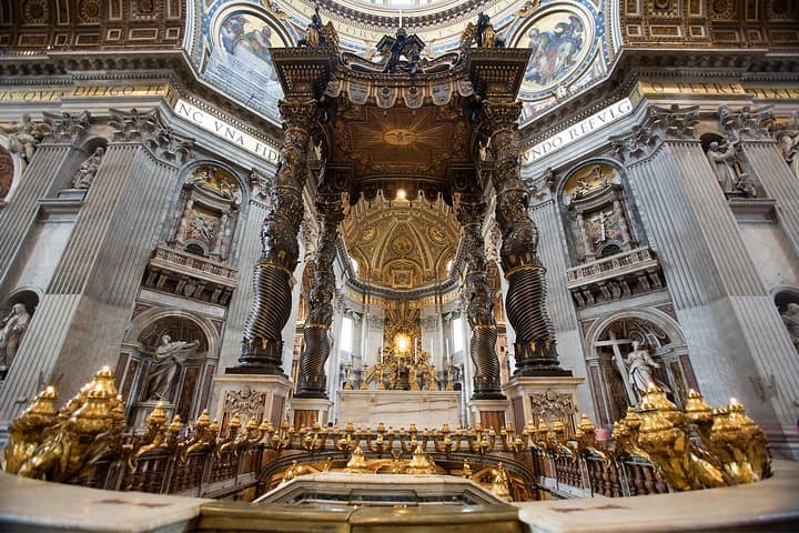 Vatican, Sistine Chapel & St. Peter's Basilica VIP Guided Tour — photo 1 of 14