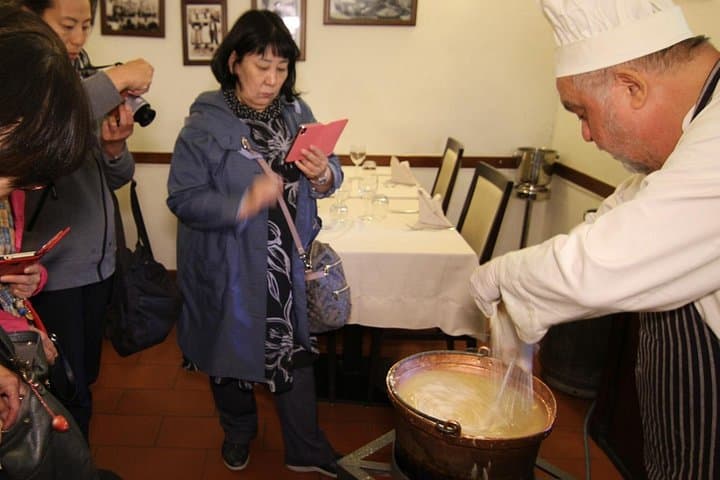 Cooking experience in the heart of Abruzzo: learn to make La polenta Rognosa — photo 1 of 9