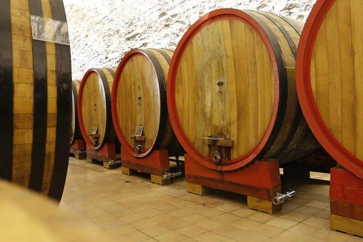 Wine tasting, Valpolicella cellar visit, Amarone and red wines region day tour — photo 1 of 6