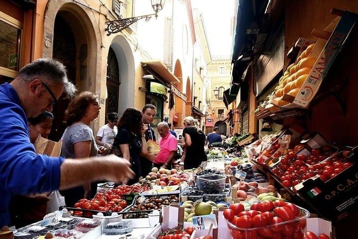 Bologna Private & Personalized Half-Day Tour with a Local Guide — photo 1 of 15