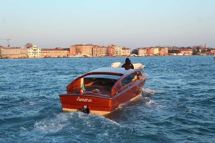 Venice Marco Polo Airport Link Arrival Transfer — photo 1 of 9