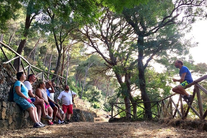 Naturalistic excursion to Ustica — photo 1 of 11