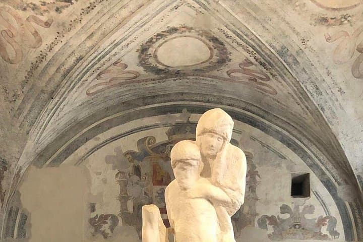 Milan Hidden Gems Guided Tour: Michelangelo's Pietà San Maurizio and San Satiro — photo 1 of 6