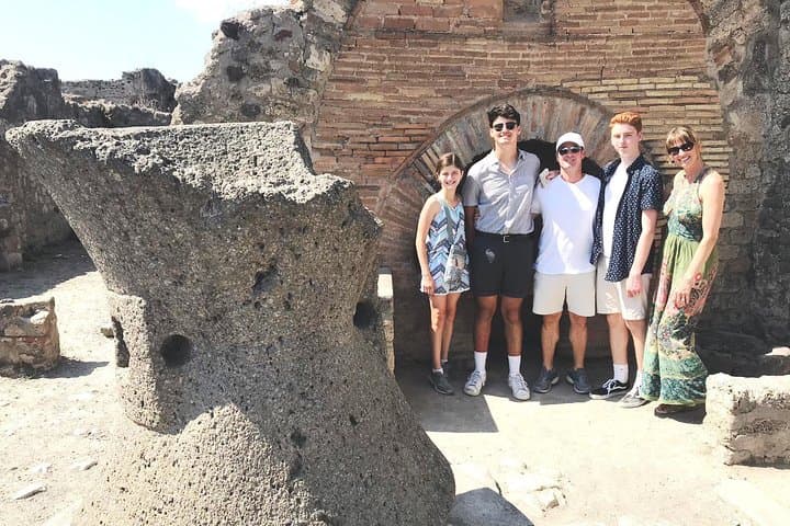 Pompeii and Herculaneum Private Tour with Native Guide and Skip the Line Tickets — photo 1 of 6