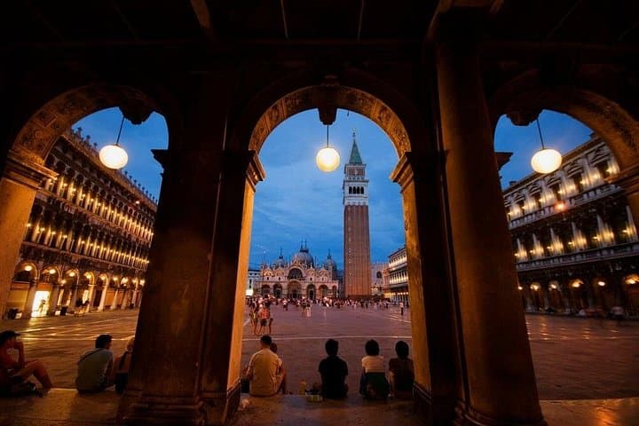 Venice Hidden Corners Tour — photo 1 of 3
