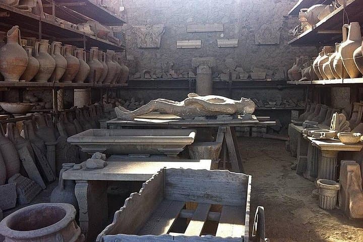 Pompei Guided Tour at Sunset — photo 1 of 8