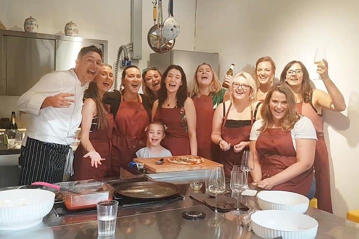 The Art of Making Pizza-Cooking Class in Unique Location with Italian Pizzachef — photo 1 of 26