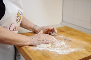 Private Pizza & Tiramisu Class at a Cesarina's home with tasting in Fasano