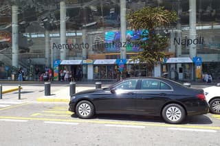 Private transfer from Naples Airport to city centre