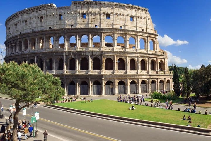 Transfer between Rome and Naples — photo 1 of 13