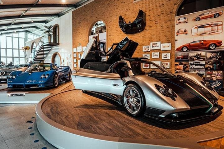 Lamborghini Ferrari Pagani Tour - The Original Italian Car Factory Tour — photo 1 of 6