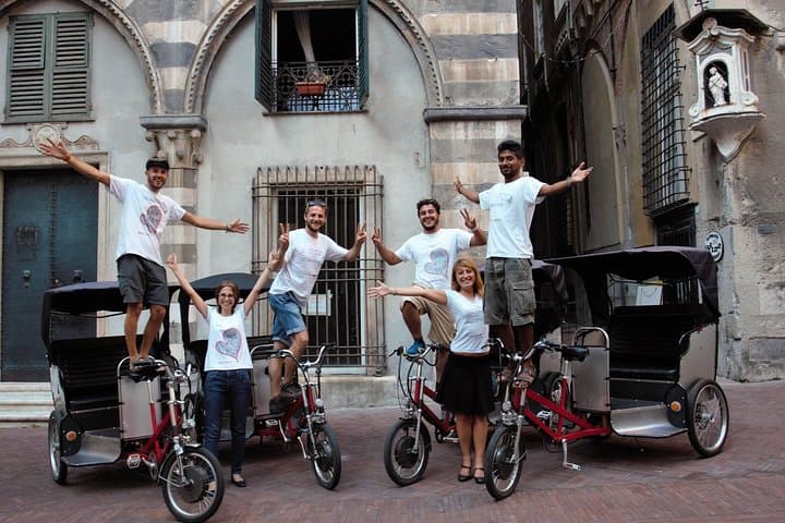 Rickshaw tour in Genova — photo 1 of 11
