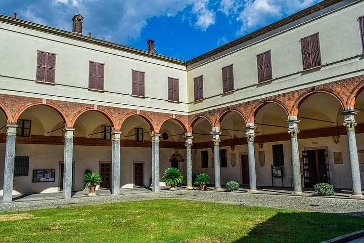 Private Milan Tour with Duomo, La Scala Theatre and Sforza Castle — photo 1 of 6