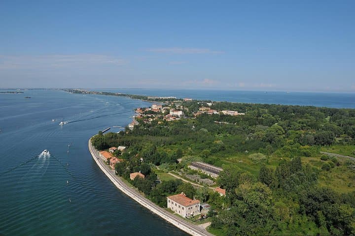 Private Bike Tour in Lido of Venice — photo 1 of 14