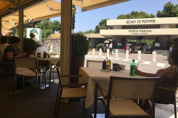 Pompei and Herculaneum — photo 1 of 13