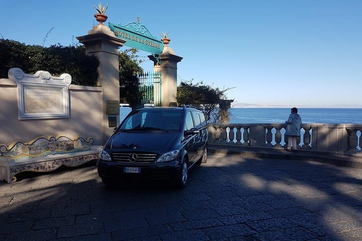 Transfer from Naples to Sorrento with 2 hours Private Tour in Pompeii — photo 1 of 6