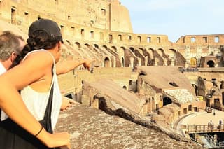 Colosseum Guided Tour with Local Guide, arena option
