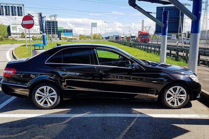 Venice Airport VCE to Lignano Sabbiadoro Arrival Private Transfer — photo 1 of 12
