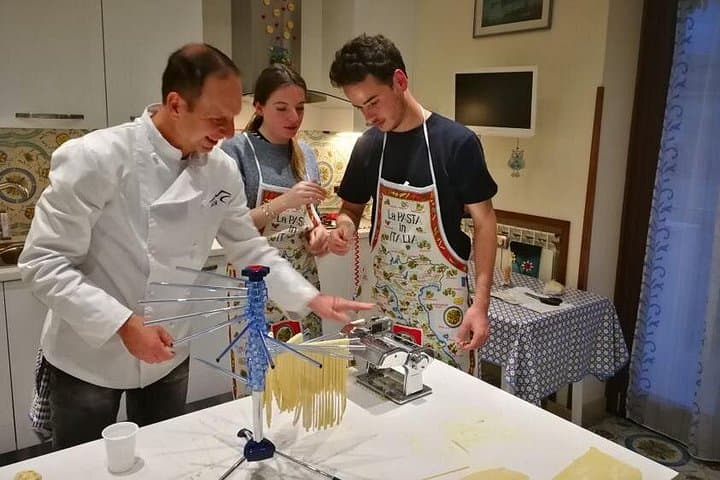 The Ultimate Neapolitan Cooking Class with Local — photo 1 of 9