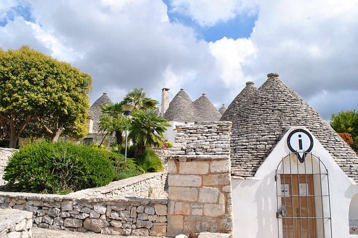 Alberobello with a local tour guide!(shared tour max.15 pax) — photo 1 of 8