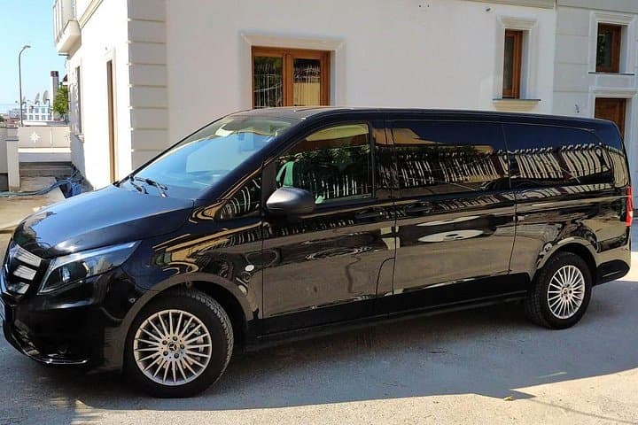 Private Transfer from Sorrento to Naples Airport or Train Station — photo 1 of 2