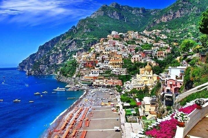 Transfer from the Amalfi Coast to Naples — photo 1 of 4