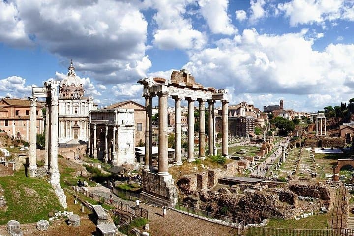 Colosseum Guided Tour with Roman Forum and Palatine Hill Entrance — photo 1 of 12
