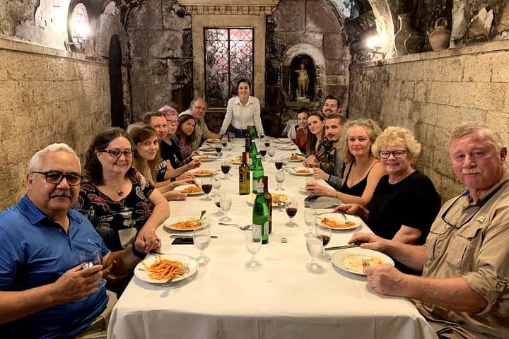 Jewish Ghetto & Piazza Navona: Food, Wine & Sightseeing Rome Tour — photo 1 of 21