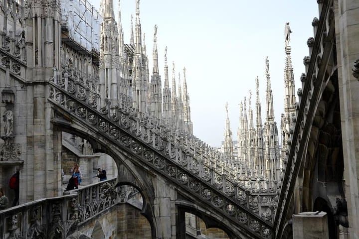 Milan: Best of Skip-the-Line Duomo Rooftops Guided Tour — photo 1 of 17