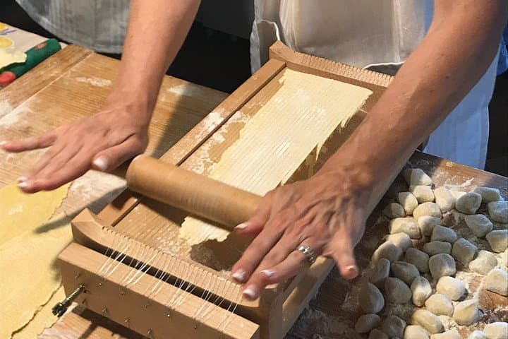 Cooking Class at a Farmhouse in Val d'Orcia Tuscany — photo 1 of 5