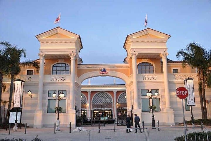 Castel Romano Designer Outlet Shopping Tour — photo 1 of 2