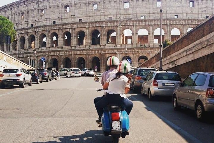 Rome by Vespa: Classic Rome Tour with Pick up & Drop Off — photo 1 of 40