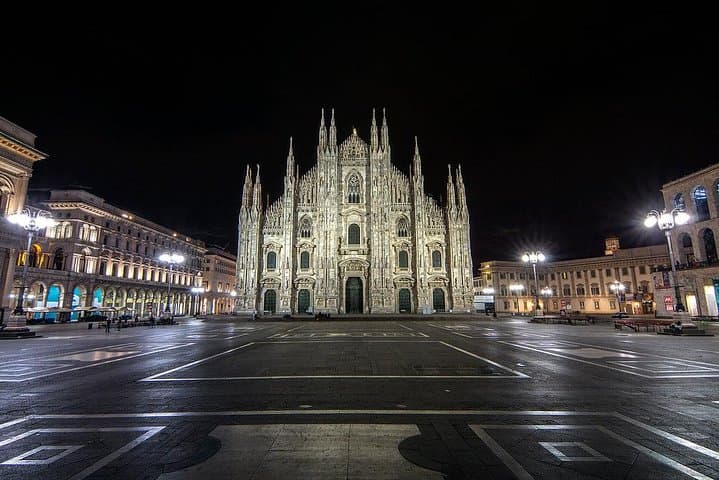 Milan private guided tour by night — photo 1 of 19