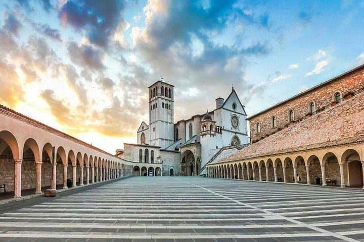Rome to Assisi & Orvieto: Private Day Trip — photo 1 of 11