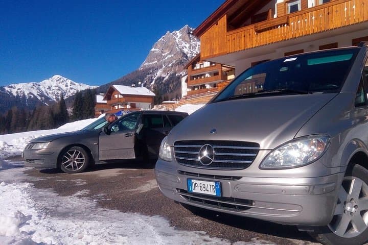 Private transfer Venice airport to Cortina, Dolomites, chauffeur service — photo 1 of 4