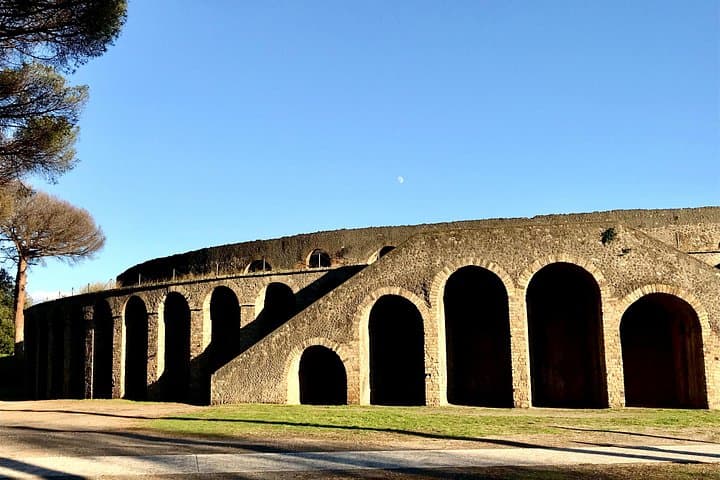 Pompeii 3h Private & Quality Tour with your Archaeologist — photo 1 of 11