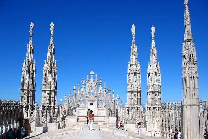 Bird-eye: an unusual view on Milan history and landscapes — photo 1 of 6