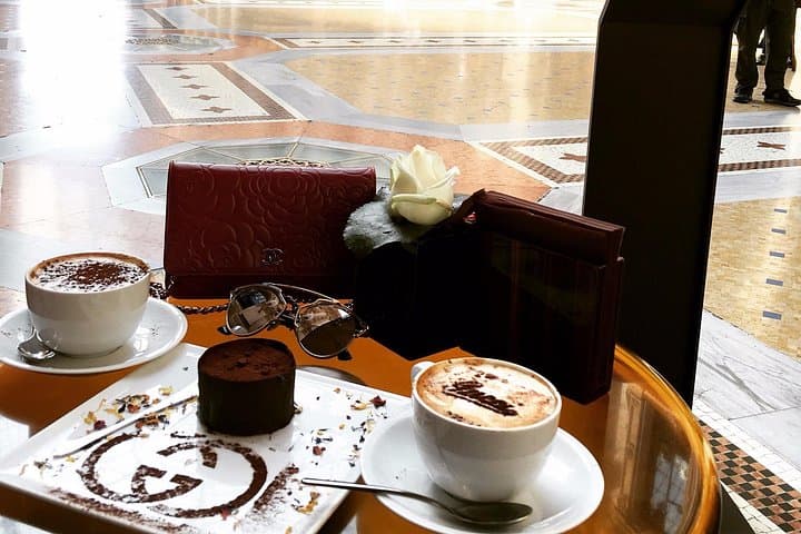 Historical coffee bars in Milan: fashion on the "Belle Epoque" — photo 1 of 7
