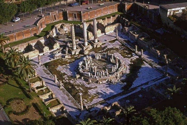 Tour Naples, Solfatara Park, Temple of Serapis, Flavian Amphitheater 8 hours — photo 1 of 8