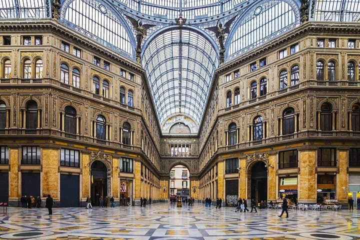 Naples panoramic tour and Monumental historic center. — photo 1 of 14
