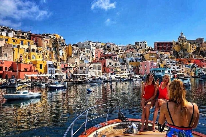Ischia and Procida private boat tour — photo 1 of 6