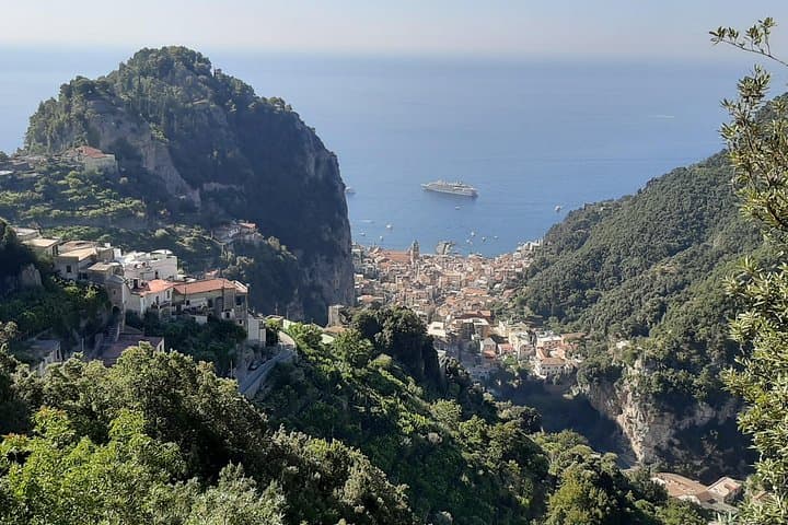 Amalfi, Valle delle Ferriere Oriented Nature Reserve — photo 1 of 11